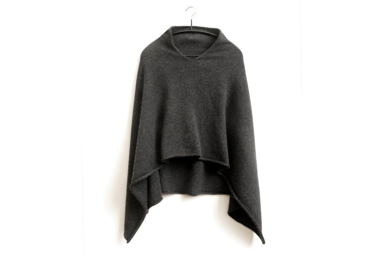 100% Cashmere V neck poncho